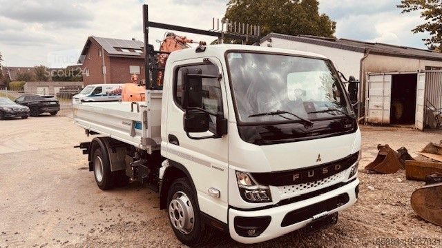 Trevägs tippbil FUSO Canter 7 C 18 MEILLER Kipper