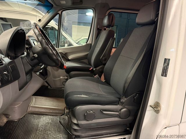 Микробус MERCEDES-BENZ Sprinter 319 CDI 7 Sitze Auto AC STHZ R-CAM AHK