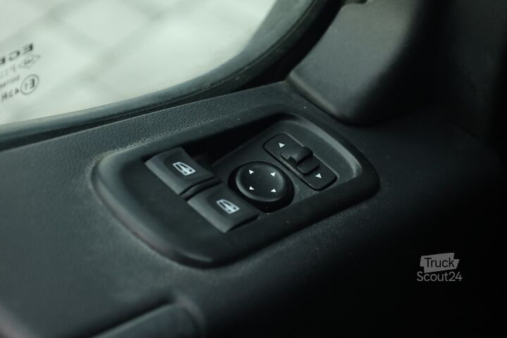 камион с платформа и кран Renault Master TC TP RG L3 T35 ICE CASSONE Casso