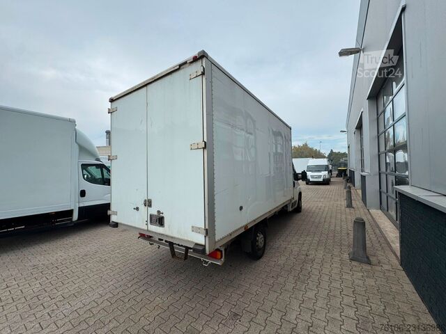 Furgons ar kasti PEUGEOT Boxer Koffer ** Motorschade **FESTPREIS