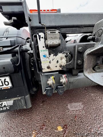 Tractor unit & semi-trailer tractor Mercedes-Benz 2653 6X4