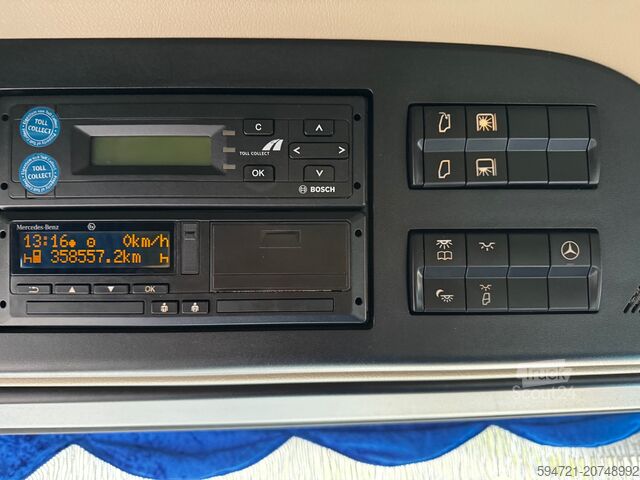 Tractor unit & semi-trailer tractor Mercedes-Benz 2653 6X4