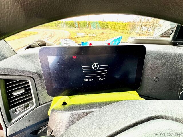 Tractor unit & semi-trailer tractor Mercedes-Benz 2653 6X4