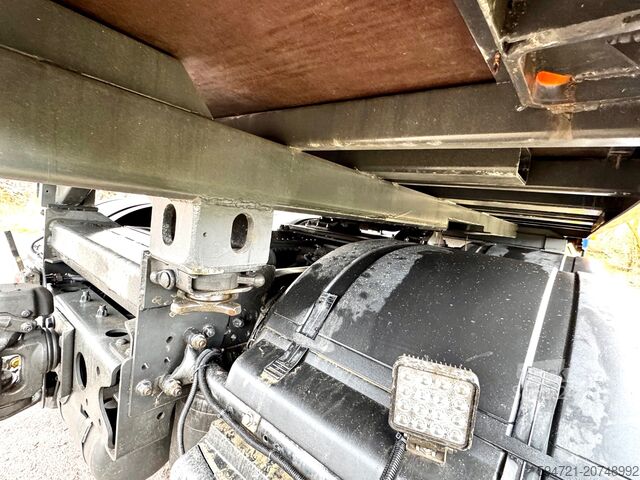 Tractor unit & semi-trailer tractor Mercedes-Benz 2653 6X4