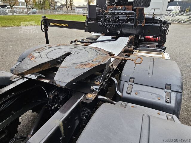 MAN TGS 26.480 6x6 / HIAB vinç / Çekici + Kasa Kamyon MAN TGS 26.480 6x6 / HIAB CRANE / TRACTOR + BOX TRUCK