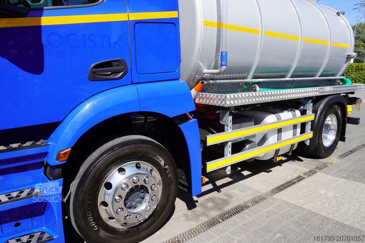 Foseptikli karoser Mercedes-Benz Actros 18.35 LS/ NEW septic tank 08.2025