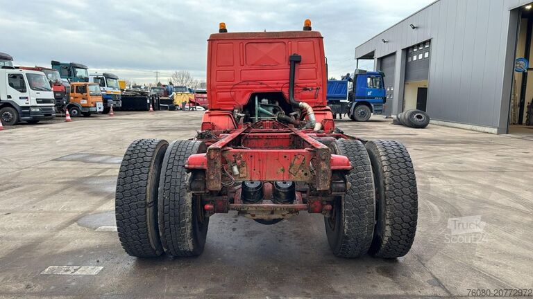 Chasis con cabina Scania 82 - 210 (LAMES / STEEL SUSP. / POMPE MANUELLE ...