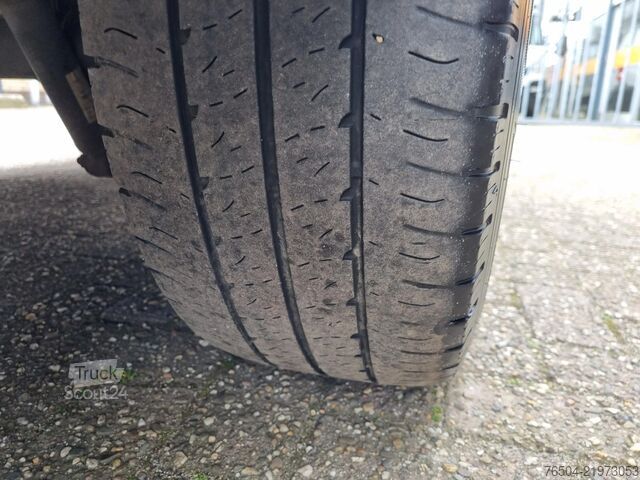 Platforma de ridicare Mercedes-Benz Sprinter 316 CDI/ Hoogwerker/ Platform 12.5m/ 8...