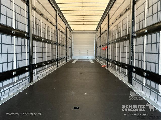 Odprta polprikolica s ponjavo Schmitz Cargobull Curtainsider Mega