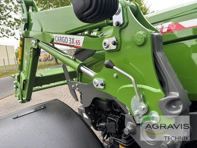 Traktori Fendt 211 S VARIO GEN-3