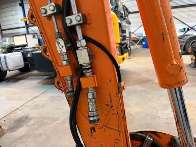  DOOSAN DX 62 R-3 6.2T - *FULL HYDR - *CENTRAL GREASING...