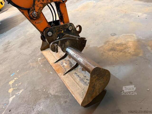  DOOSAN DX 62 R-3 6.2T - *FULL HYDR - *CENTRAL GREASING...