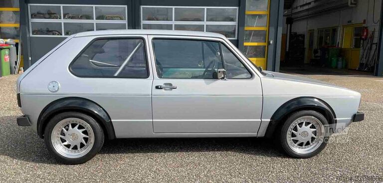 فان VW Golf GTI