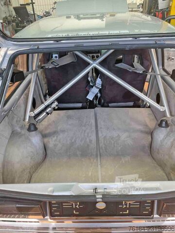 فان VW Golf GTI