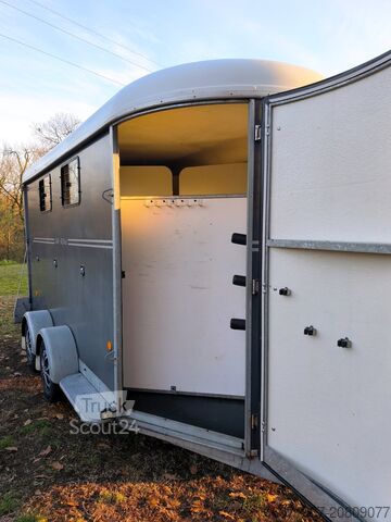 Pferdeanhänger Fautras Oblic +3