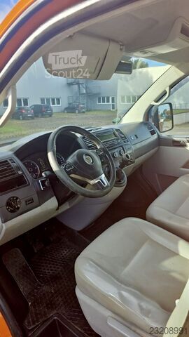 Volkswagen T5 Doka, klimatska naprava, dodatno ogrevanje, vlečna kljuka, kesonsko vozilo < 3,5 t VW T5 Doka Klima,Standheizung,AHK