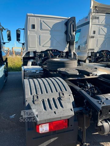 Tractora standard FORD FORD F_LINE NEU 1845 T  - Hagelschaden