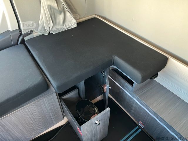 Tractora standard FORD Sondermodell mit LIVING Ausbau