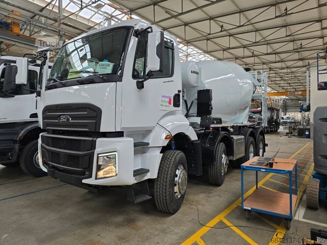 Autočerpadlo na beton FORD F-LINE Mischer Liebherr