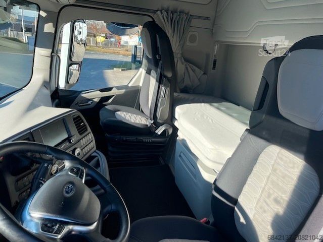 Tractora standard FORD F-MAX 500 Standort Hamburg