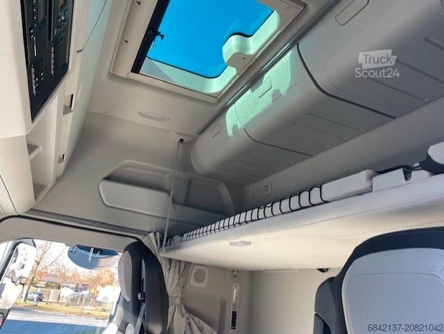 Tractora standard FORD F-MAX 500 Standort Hamburg