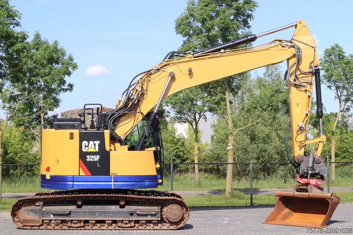 Goseniški bager Caterpillar 325 F LCR | ROTOTILT | BUCKET