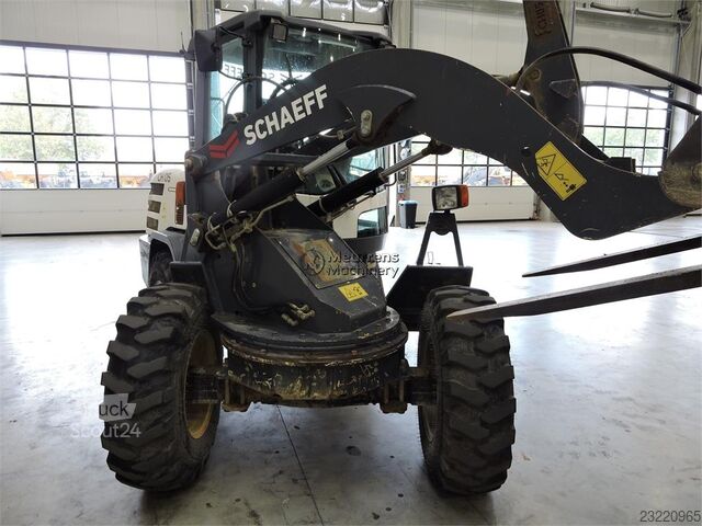 Terex TL70 + fourches Terex TL70 + Fork
