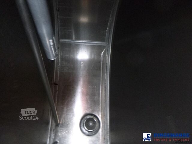 Scania P320 6x2 fuel tank 18.5 m3 / 5 comp Scania P320 6x2 fuel tank 18.5 m3 / 5 comp