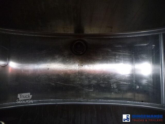 Scania P320 6x2 fuel tank 18.5 m3 / 5 comp Scania P320 6x2 fuel tank 18.5 m3 / 5 comp