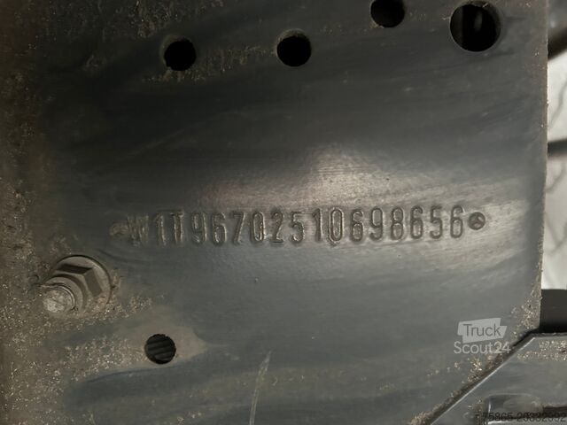 Bavul Mercedes-Benz Atego 1318 Euro 6 E / 12 Ton / 56 dkm / Box / L...