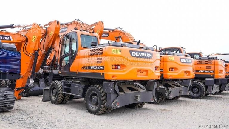 Колесный экскаватор Develon DX210WA