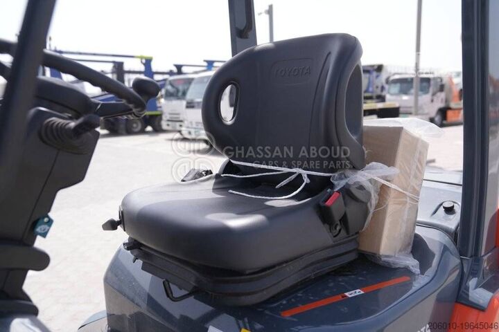 Chariot élévateur Toyota 3STAGE