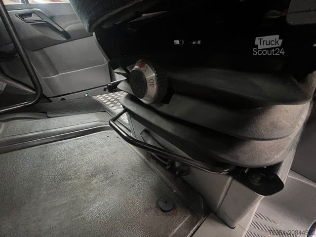 Minibús VOLKSWAGEN Crafter 2.5 TDi Maxi 9Sitze + Lift ENGINE BROKEN