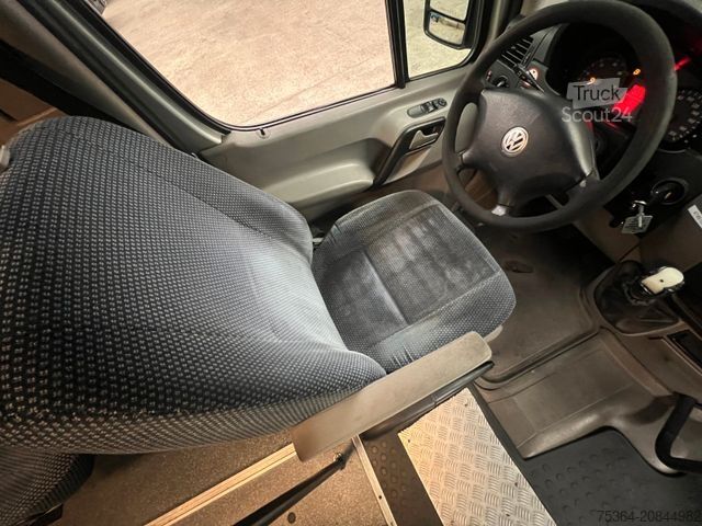 Minibús VOLKSWAGEN Crafter 2.5 TDi Maxi 9Sitze + Lift ENGINE BROKEN