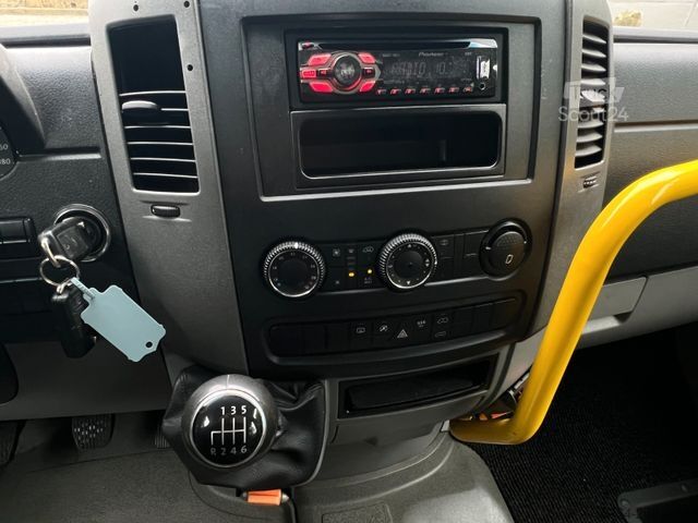 Minibús VOLKSWAGEN Crafter 2.0 Tdi 80 kw L2H2 9Sitze Klima Tempomat