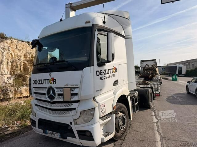Стандартен влекач Mercedes-Benz ACTROS 1843