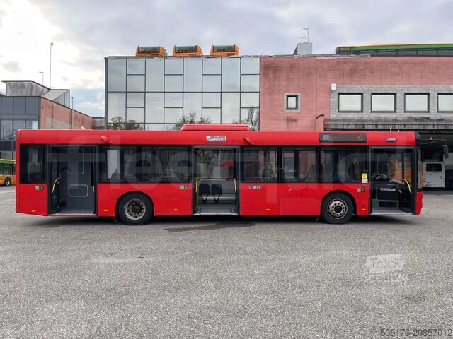 Mestni avtobus Solaris Urbino