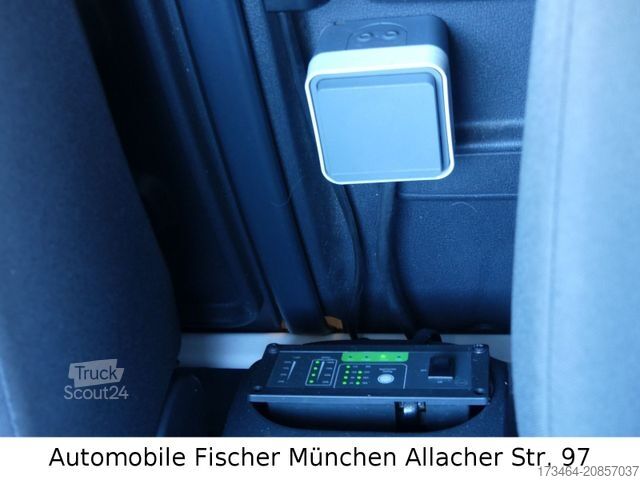 Ploščati dostavnik VOLKSWAGEN Caddy Nfz Maxi *Regale*Optikpaket*Wandler*