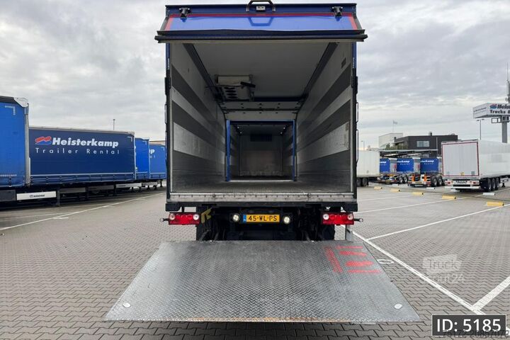 Refrigerated/frozen transport Mercedes-Benz Antos 2736 Day Cab, Euro 6, + Schmitz / Durchla...