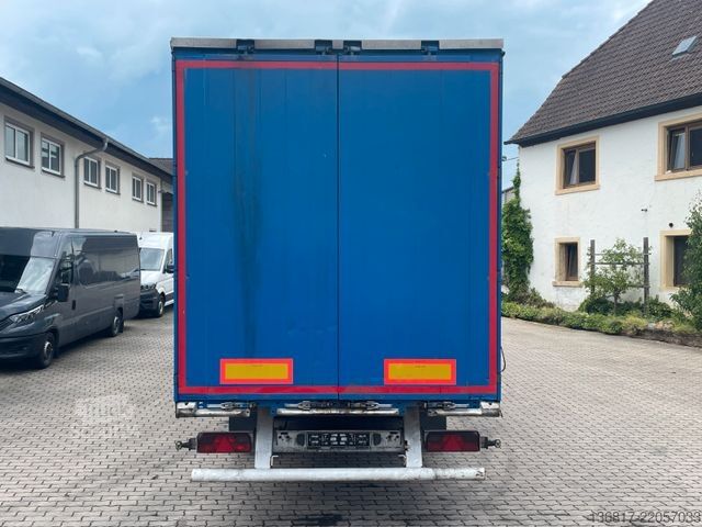 Nyitott ponyvás félpótkocsi KRONE SD Standard Plane Multilock/Huckepackausführung