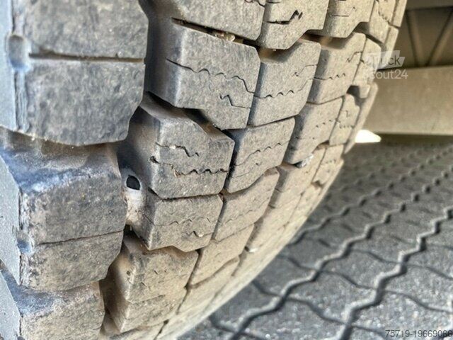 Camión de la basura Mercedes-Benz 2633 Econic 6x2 EEV Haller X1