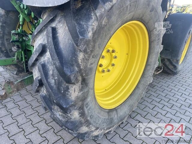 Traktor John Deere 6620