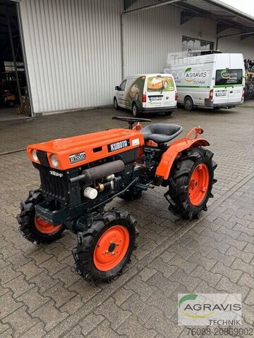 Tractor Kubota B 7000