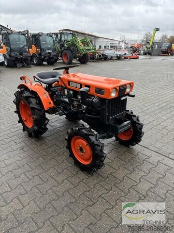 Tractor Kubota B 7000