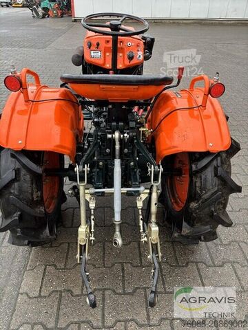 Tractor Kubota B 7000