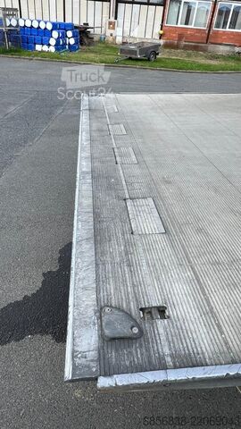 Standardni tegljač VOLVO FH
