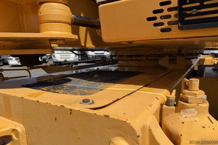 Rolo compactador Liebherr 308 Mobilbagger / Swiss-Vehicle