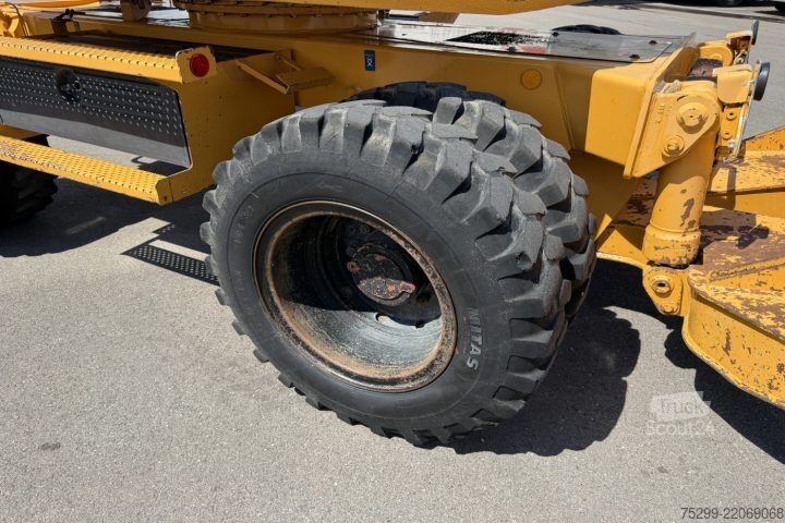 Rolo compactador Liebherr 308 Mobilbagger / Swiss-Vehicle