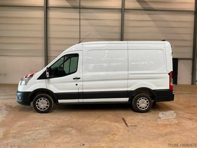Carrinha de tejadilho alto Ford transit