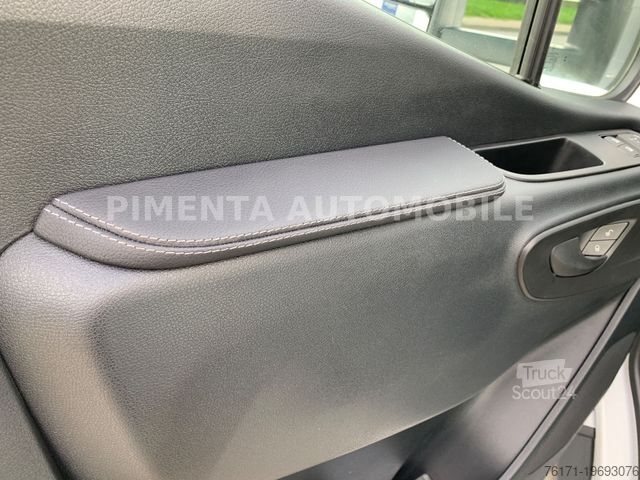 Vrachtwagen met bakwagen MERCEDES-BENZ Sprinter 517 5,5t TRANKOFFER 2,40mH LBW RFK TEMP